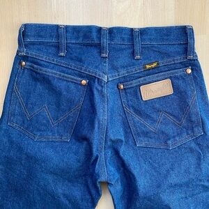 Wrangler Women’s Classic Indigo Relaxed Jeans